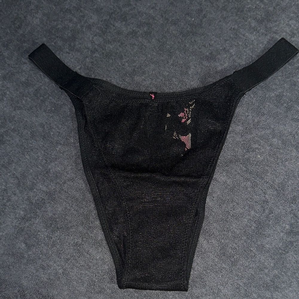PINK Victoria's Secret Black Thong🖤